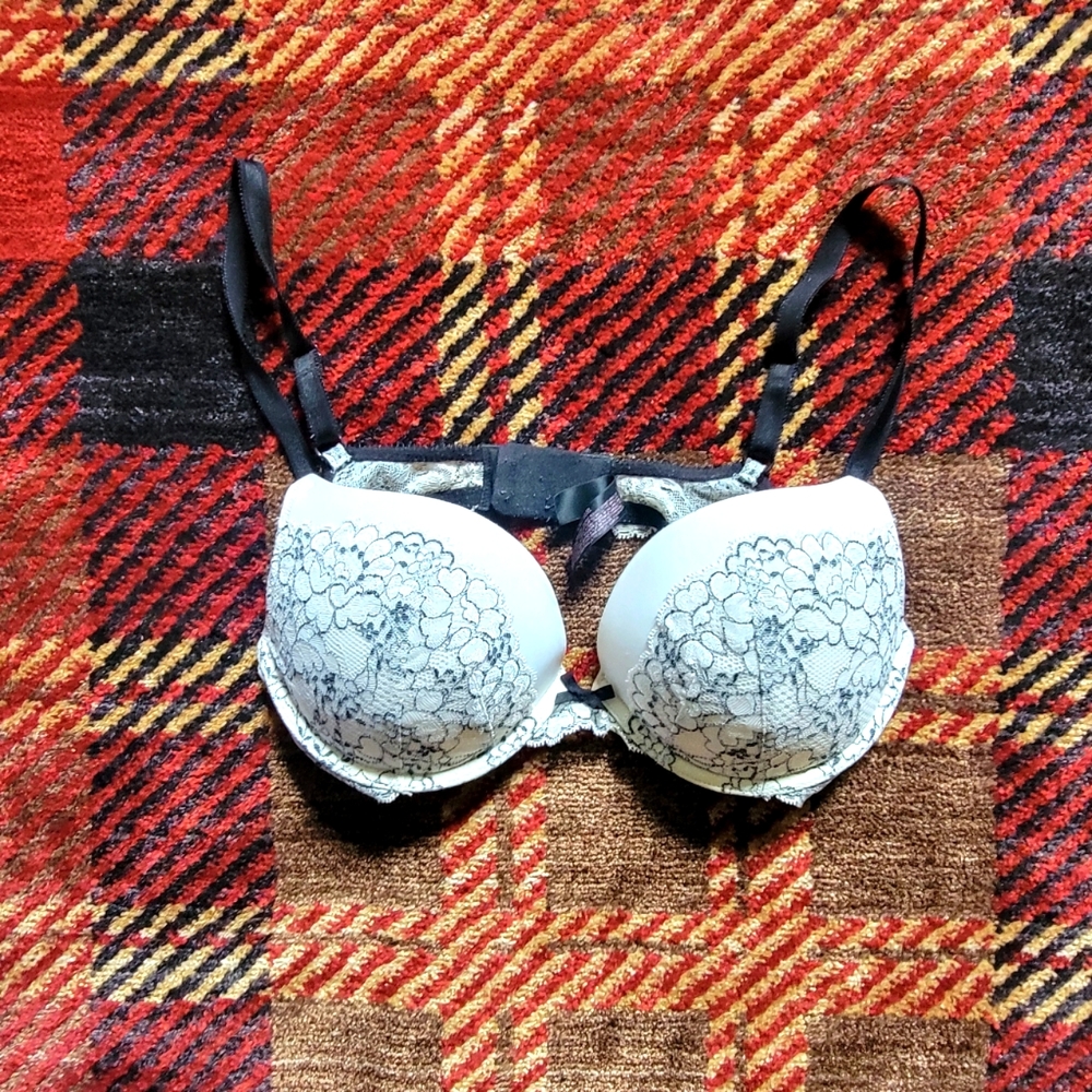 Bra size 36C
